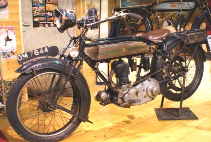 Triumph SD 1925 557cc original paint