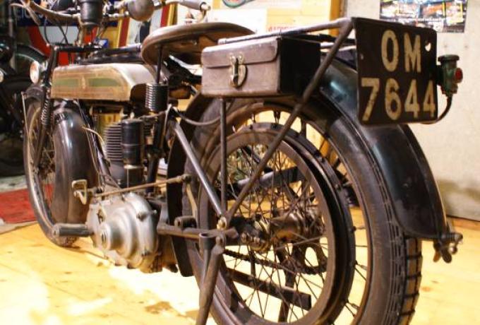 Triumph SD 1925 557cc original paint