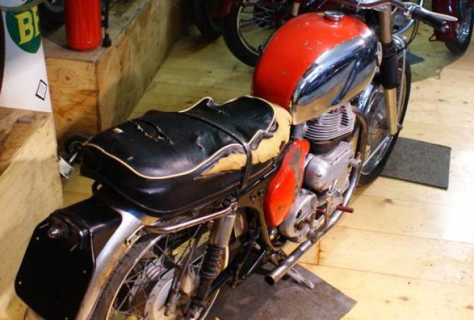 Royal Enfield Interceptor 736 cc   1965