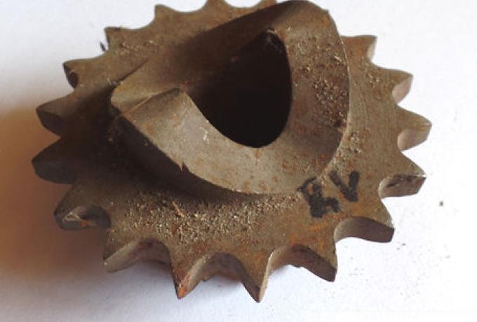 AJS/Matchless Engine Sprocket 18/16 Teeth ID: 22mm used/NOS