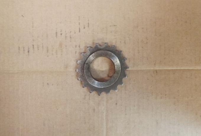 BSA A7/A10 Engine Sprocket 18T.  2-lobe NOScam 
