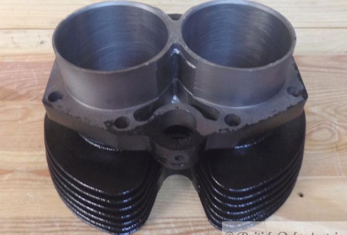 Triumph Cylinder 750 cc.T140 Unit Construction new 1973-