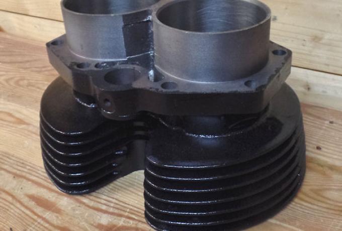 Triumph Cylinder 750 cc.T140 Unit Construction new 1973-