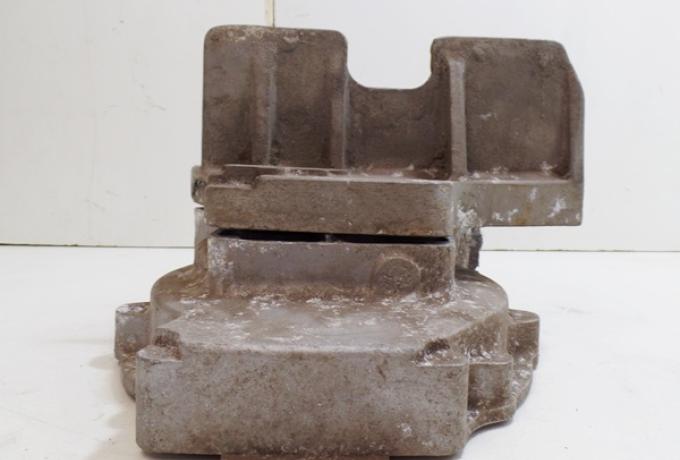 Jap. J.A.P. 8/75 raw crankcase castings to machine