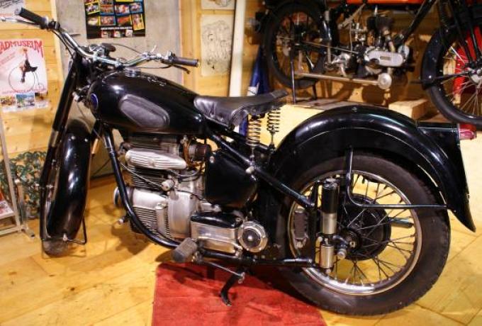 Sunbeam S8. 500cc OHC. 1954
