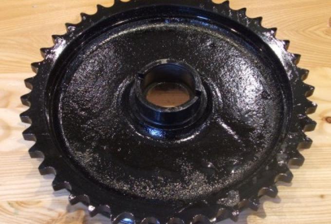 Norton Commando MK3 Kettenrad/Bremstrommel hinten   42Z