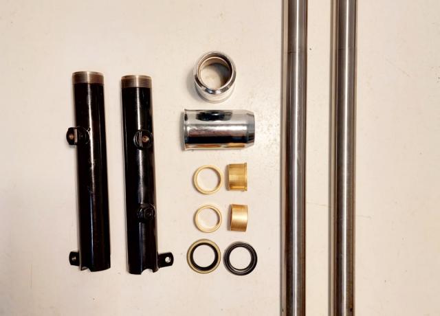 Triumph Fork Set T100. T120. TR6 1965-68