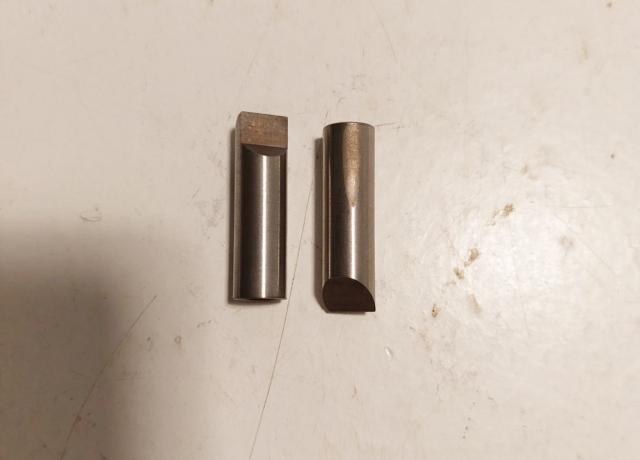 BSA A65 Gearchange Plunger . Pair.