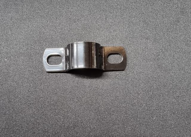 Triumph Clip Rear Mudguard to Frame - Ribbed Mudguard