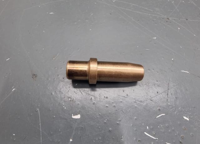 Triumph T100. 5T. 6T. T120. T110. Valve Guide 030