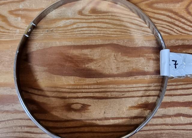 Inner Headlamp Rim 7" chromed.