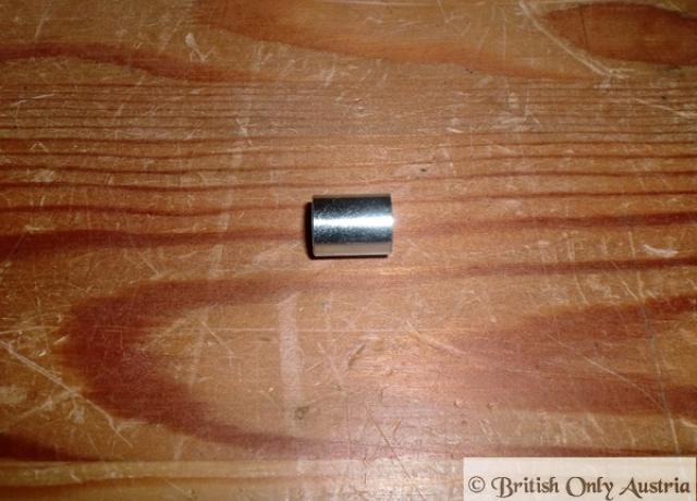 Triumph Distance Tube Battery Tray