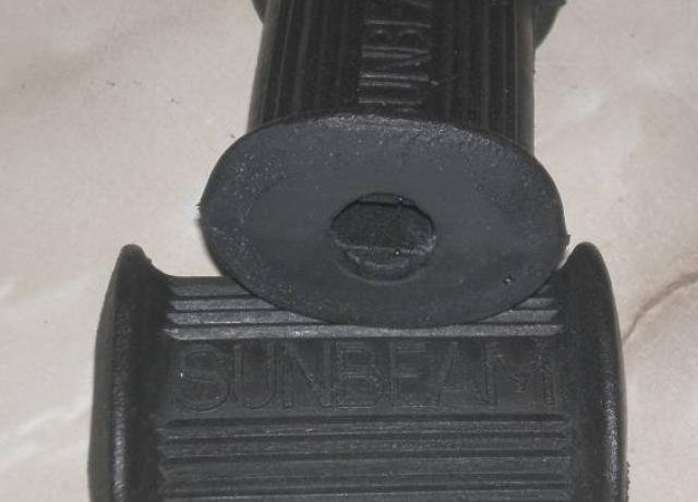 Sunbeam S7/S8 Front Footrest Rubbers /Pair