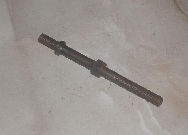 Triumph Alternator Stud long T120