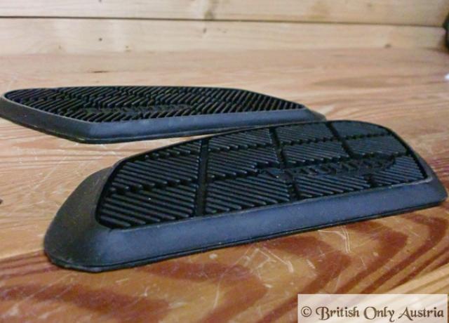 Triumph Kneegrip Rubber 650 cc /Pair