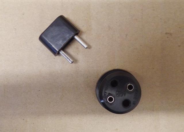 Remote Charging Plug Connector for Battery / Accessory Plug and Socket