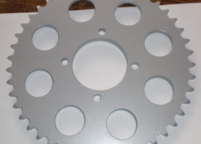 Triumph Kettenrad T140  45Z.