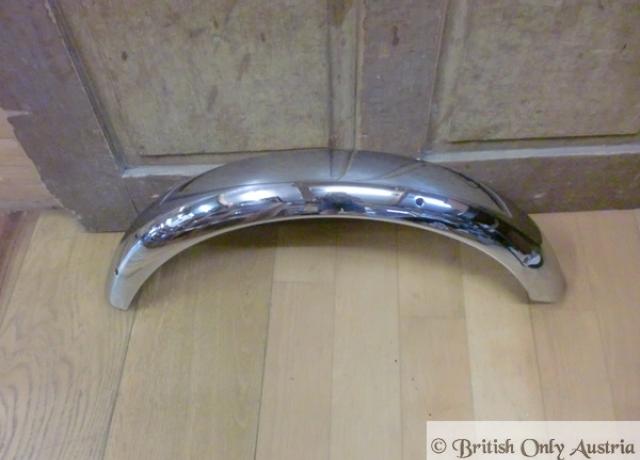 Triumph Front Mudguard 650/750cc T150 Chrome, NOS - not perfect!