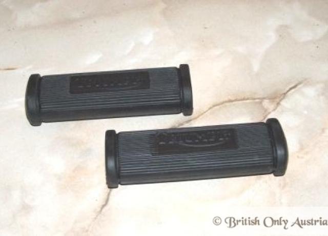 Triumph Rear Footrest Rubber with Logo /Pair