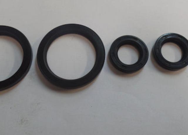 BSA B40 Engine and Gearbox Oil Seal Set