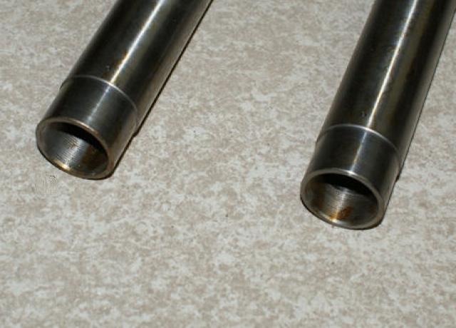 Triumph Gabelrohre Pre Unit ohne Scheinwerferverkleidung/Paar