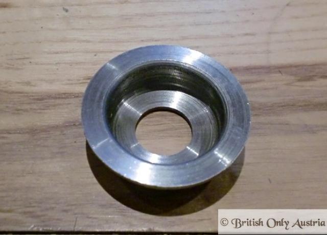 AJS/Matchless Cap washer for shock absorber spring 