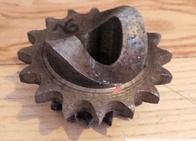 AJS/Matchless Engine Sprocket 16/16T. ID: 22mm used/NOS